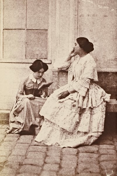 Mujeres en un patio de Charles Nègre